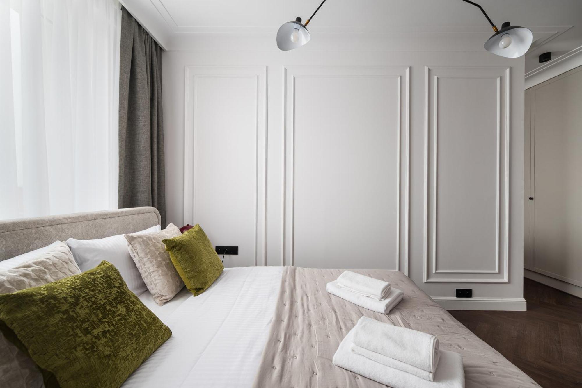 City Centre Deluxe Apartment Varsovie Extérieur photo